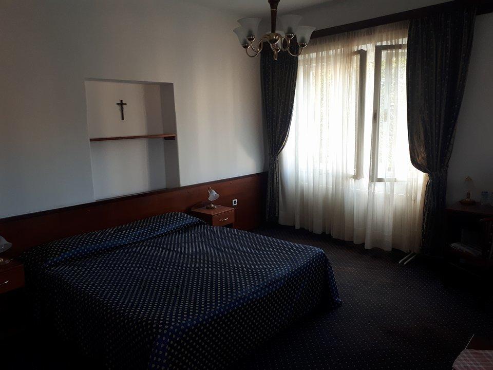 Hotel Mance Brod na Kupi Extérieur photo