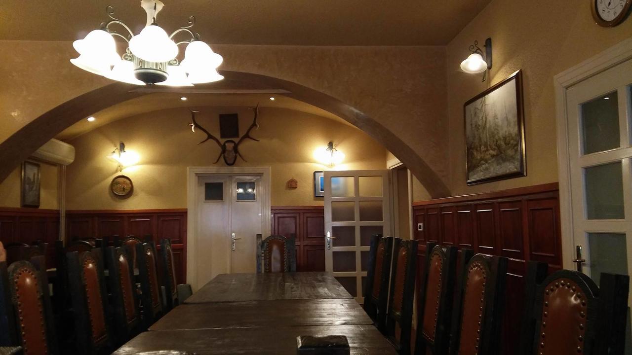 Hotel Mance Brod na Kupi Extérieur photo
